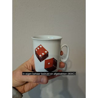 Mok beker met dobbelstenen tekening, Porselein D7.5xH9.5m