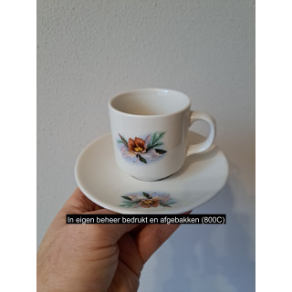 Kop en schotel met Orchidee bloem, porselein D7xH14cm