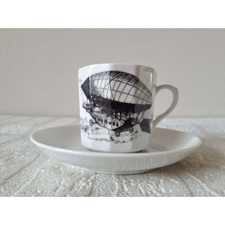 Kop en schotel Robert Welch luchtschip, porselein D14xH8cm - handgemaakt