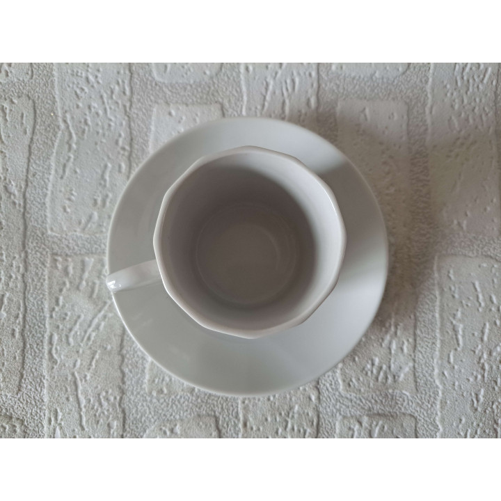 Kop en schotel Robert Welch luchtschip, porselein D14xH8cm - handgemaakt