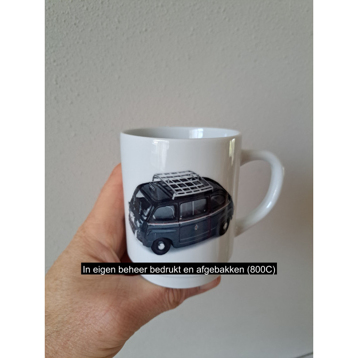 Mok beker met Fiat 600 Multipla taxi, Porselein D7xH9cm