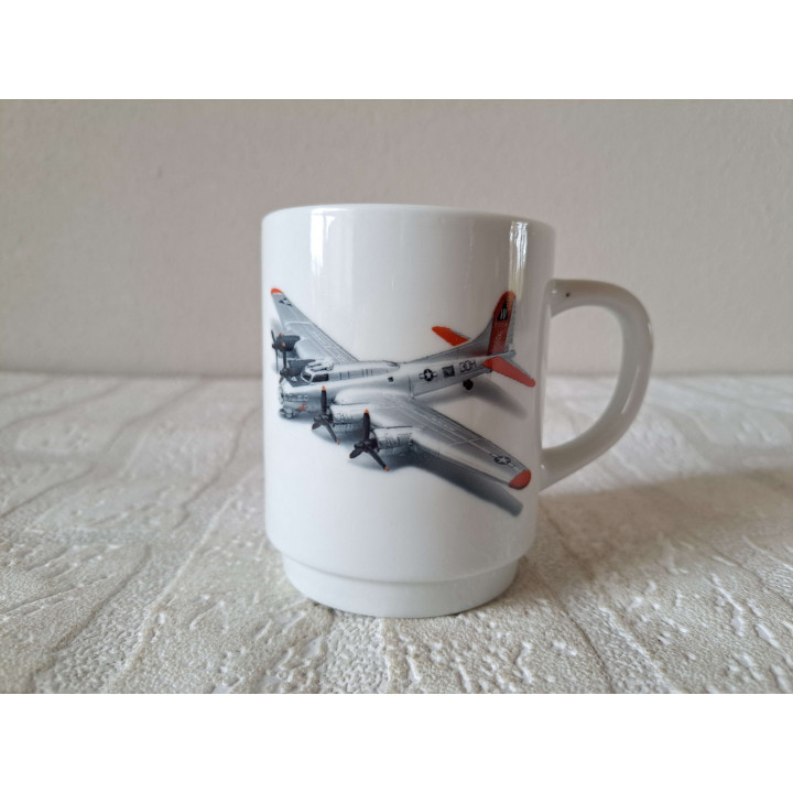 Mok beker B-17 Flying Fortress vliegtuig, Porselein D8xH10cm - handgemaakt