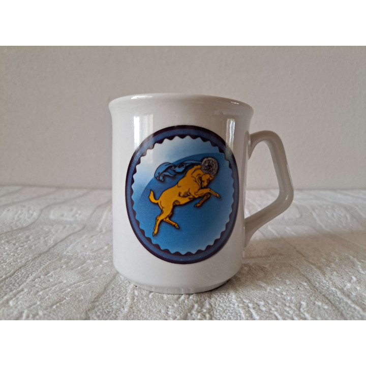 Beker mok sterrenbeeld Ram, Porselein D8xH9.5cm - handgemaakt