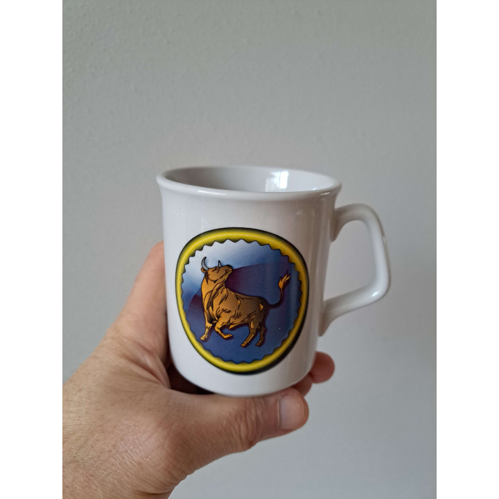 Beker mok sterrenbeeld Stier, Porselein D8xH9.5cm - handgemaakt