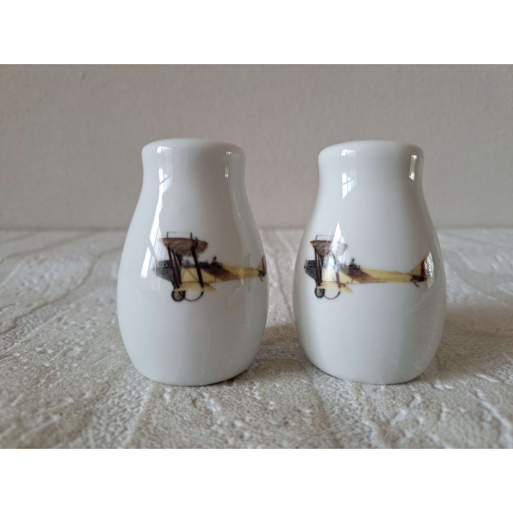 Curtiss JN4 vliegtuig peper en zoutstel, porselein D4xH6cm - peper en zoutstellen