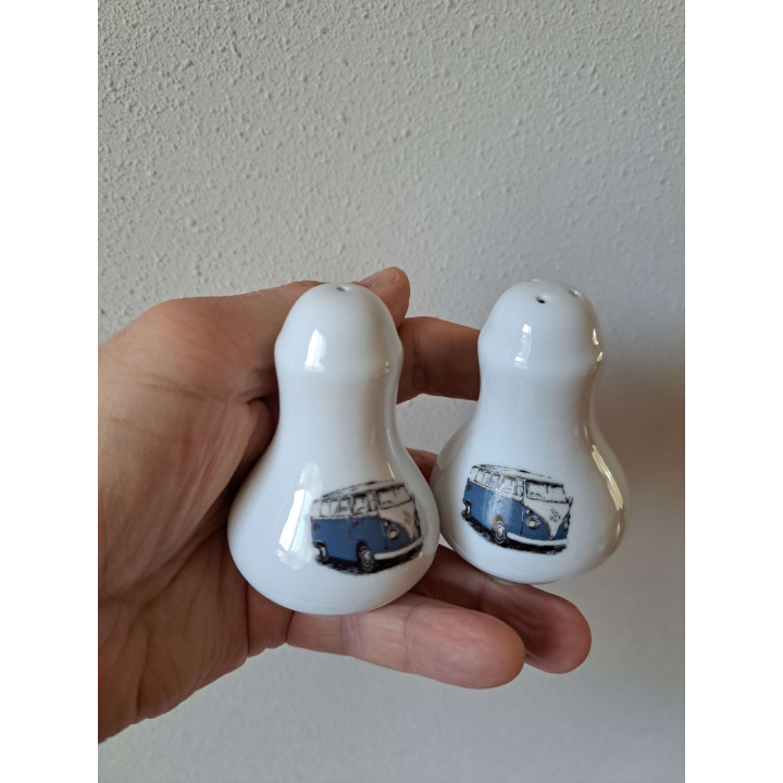 Volkswagen bus peper en zoutstel, porselein D5.5xH8cm bw - peper en zoutstellen