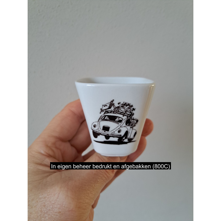 Bloempotje met Volkswagen kever, porselein 6x6x6cm