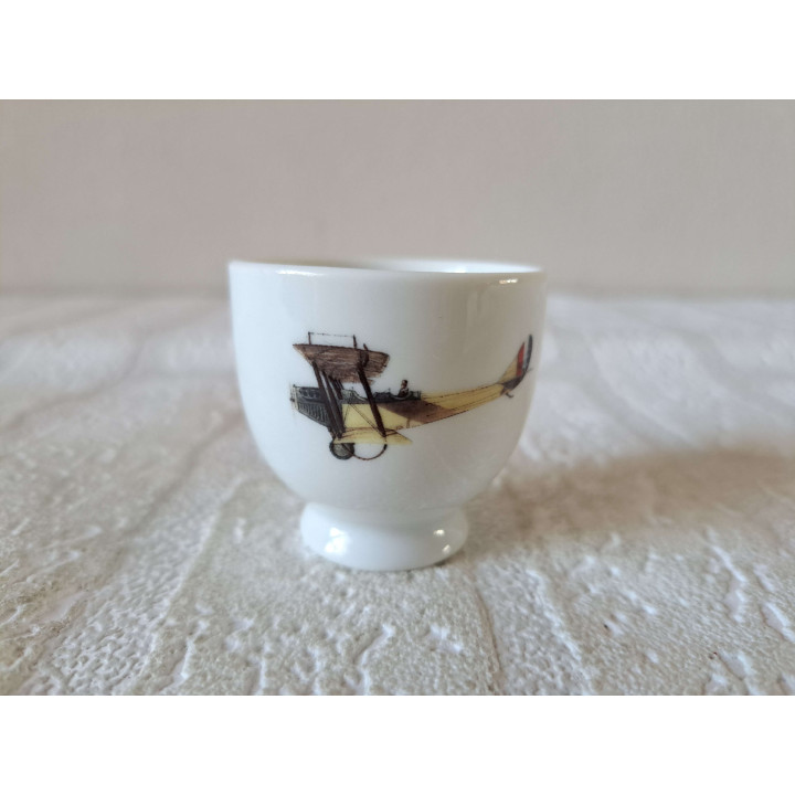 Eierdopje met Curtiss JN-4D vliegtuig, porselein D4.5xH4.5cm - handgemaakt