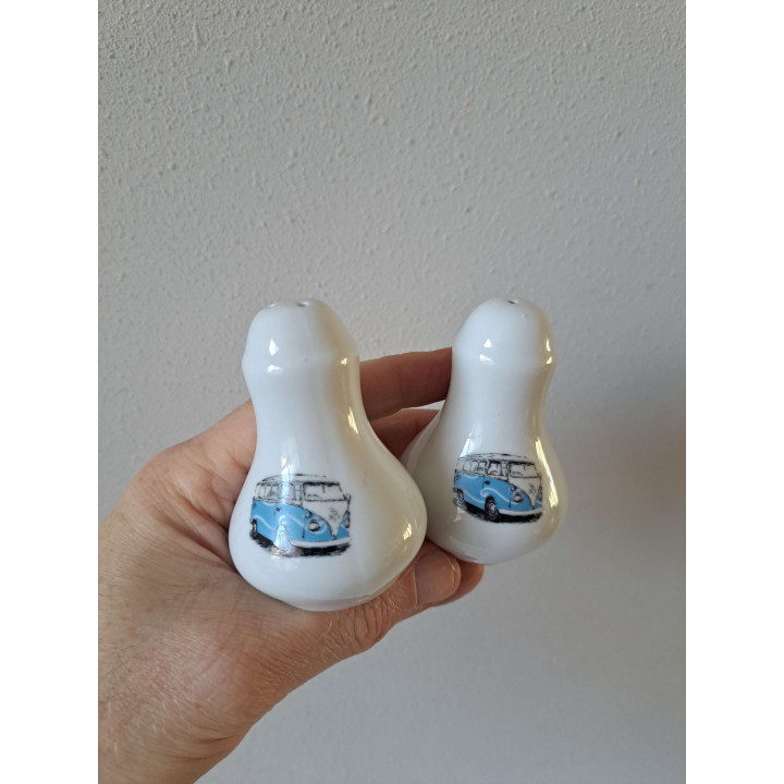 Volkswagen bus peper en zoutstel, porselein D5.5xH8cm lw - peper en zoutstellen