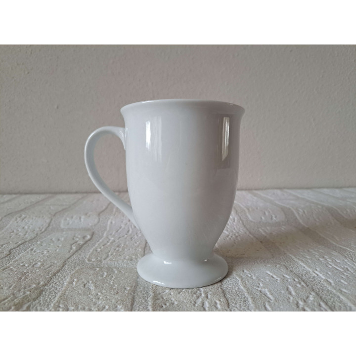 Beker mok met ezel en mandje, porselein D8.5xH11cm - handgemaakt