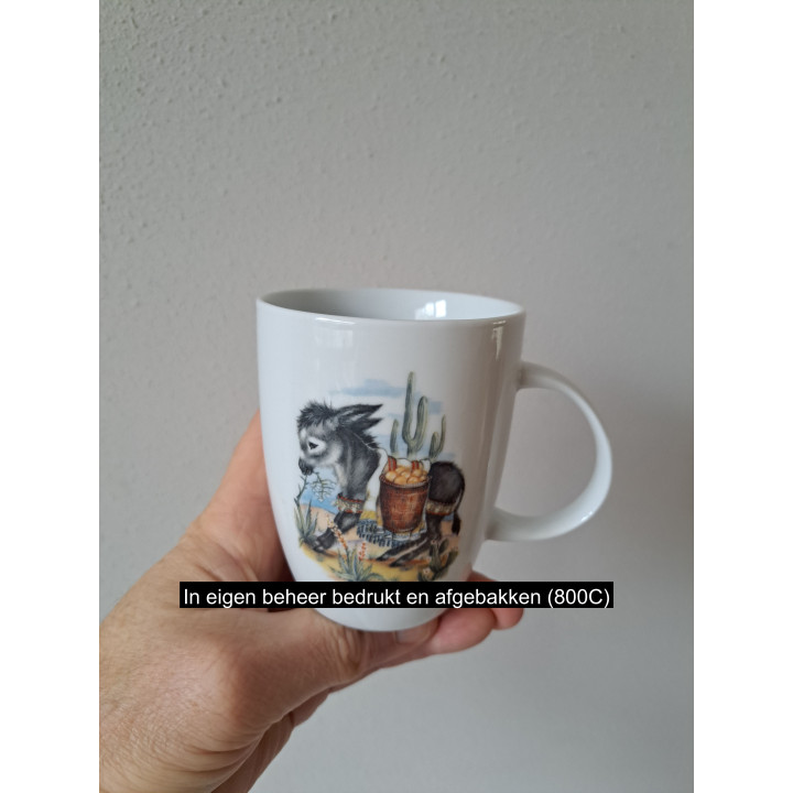 Beker mok met ezel en mandje, porselein D8xH10cm
