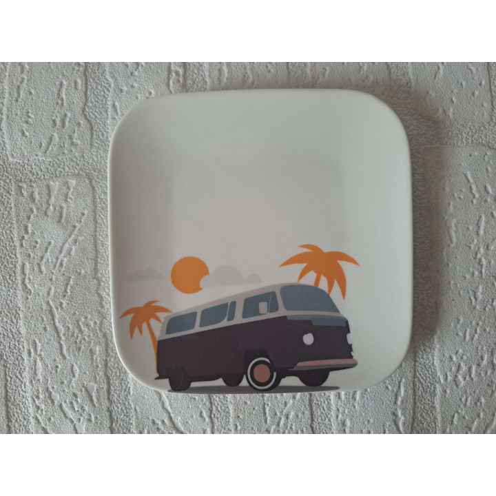 Ontbijtbord met Volkswagen en palmboom, porselein 15x15cm - handgemaakt