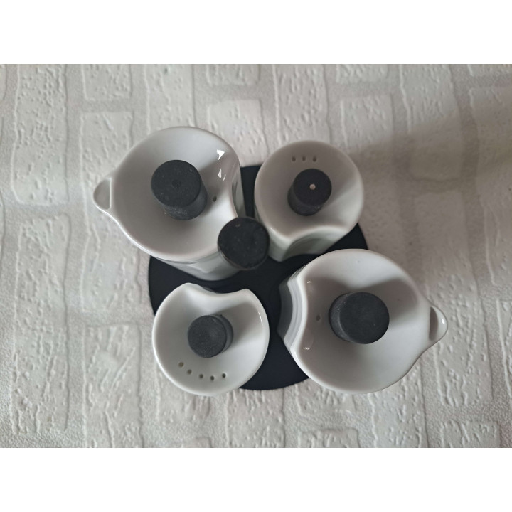 Peper, zout, olie, azijn Volkswagen, porselein D16.5xH17.5cm - handgemaakt