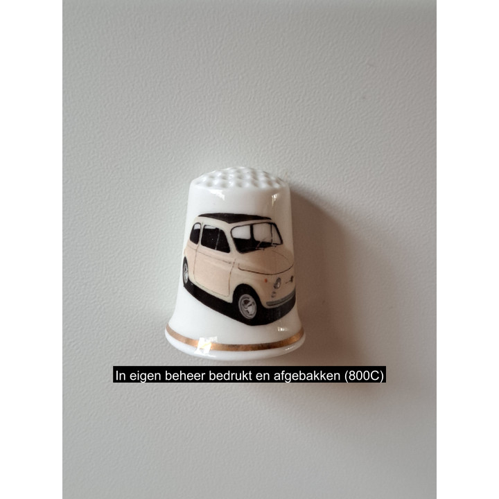 Fiat 500 1956 keukenmagneet, porselein 2.5x3cm crm