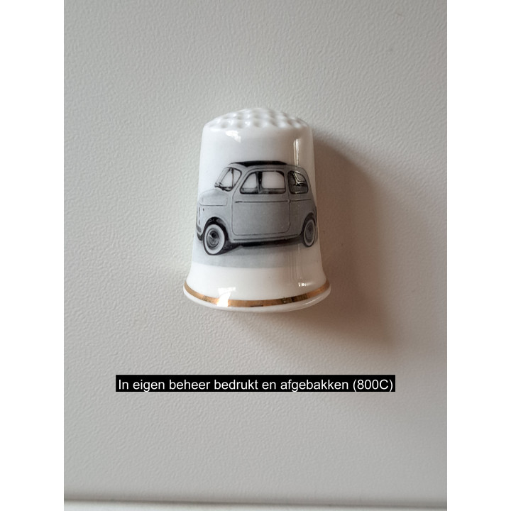 Fiat 500 1956 keukenmagneet, porselein 2.5x3cm zt