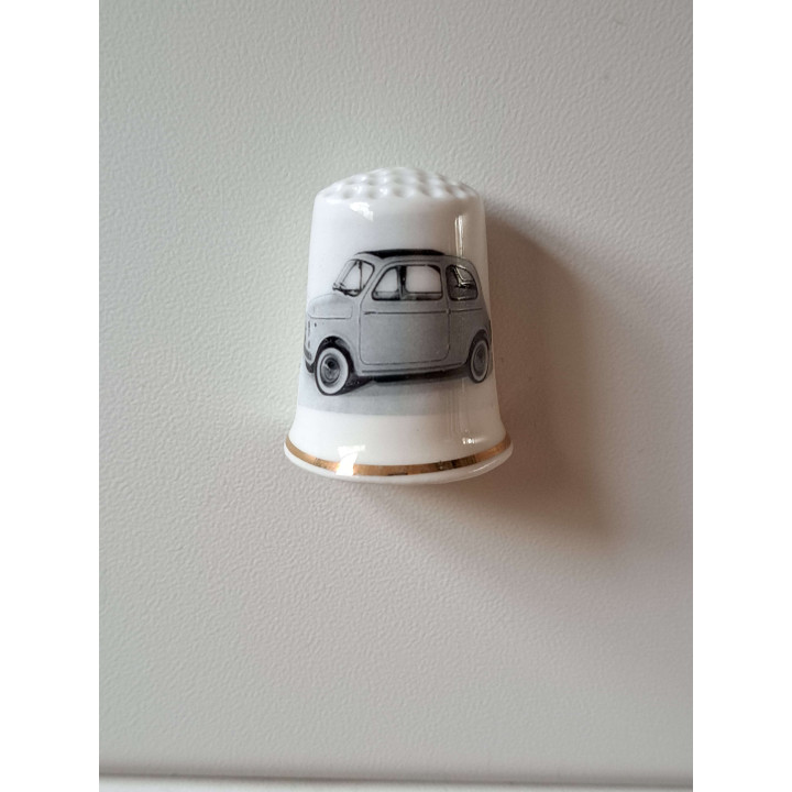Fiat 500 1956 keukenmagneet, porselein 2.5x3cm zt - keukenmagneten