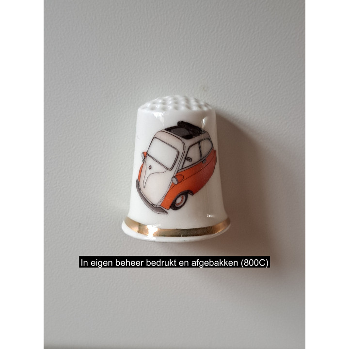 Bmw Isseta  keukenmagneet, porselein 2.5x3cm
