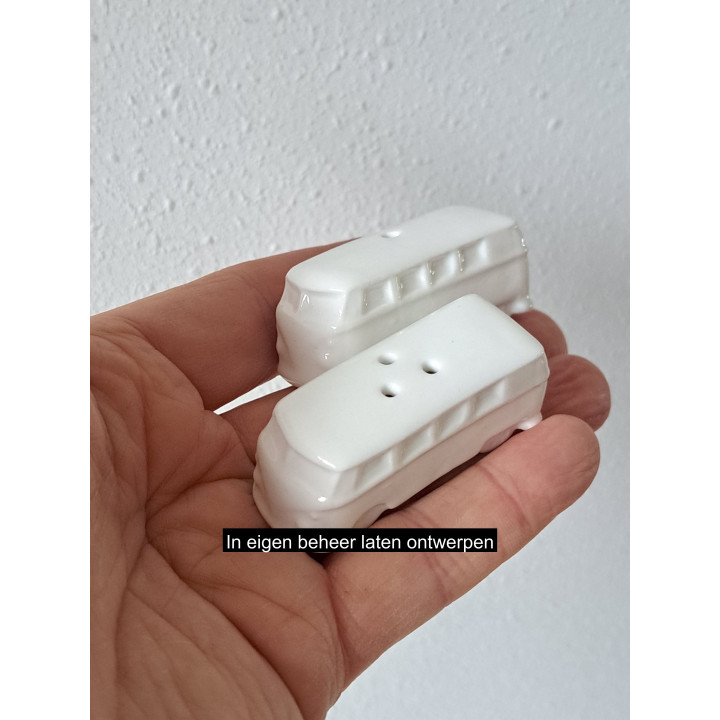 Volkswagen bus peper en zoutstel, porselein 6x2.5x2.5cm