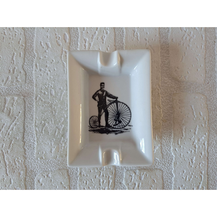 Hotelporselein asbak met oldtimer fiets afbeelding - handgemaakt