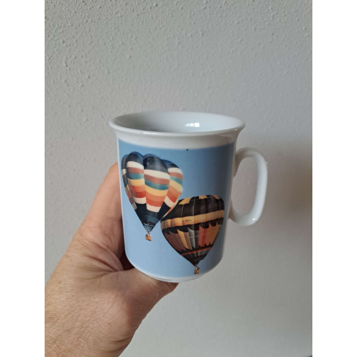 Beker mok met luchtballonnen, porselein D7.6xH9.5cm - handgemaakt