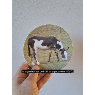Ezel eet gras wandbord, porselein D16cm