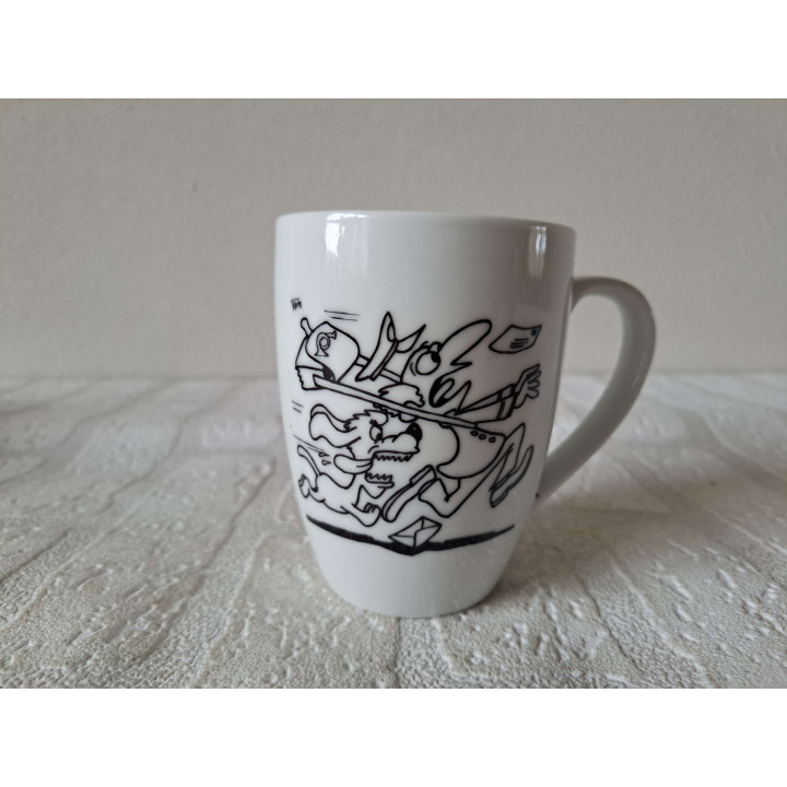 Beker mok met Postbode, porselein D8xH10cm - handgemaakt