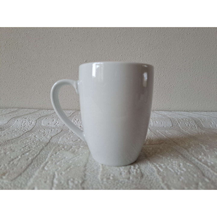 Beker mok met Eekhoorn, porselein D8xH10cm - handgemaakt