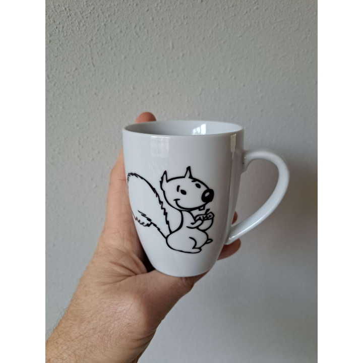 Beker mok met Eekhoorn, porselein D8xH10cm - handgemaakt