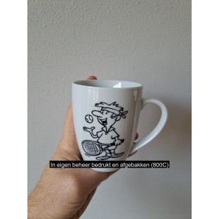 Beker mok met Tennisspeler, porselein D8xH10cm - handgemaakt