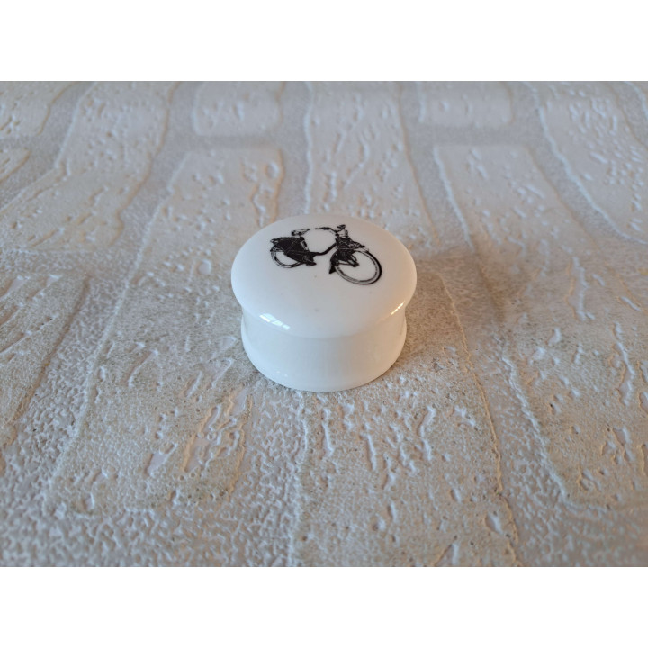 Pillendoosje met Solex bromfiets, porselein D4.5xH2.5cm - handgemaakt