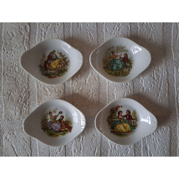 Amuseschaal met Romantisch tafereel, porselein 9x7x2cm - handgemaakt