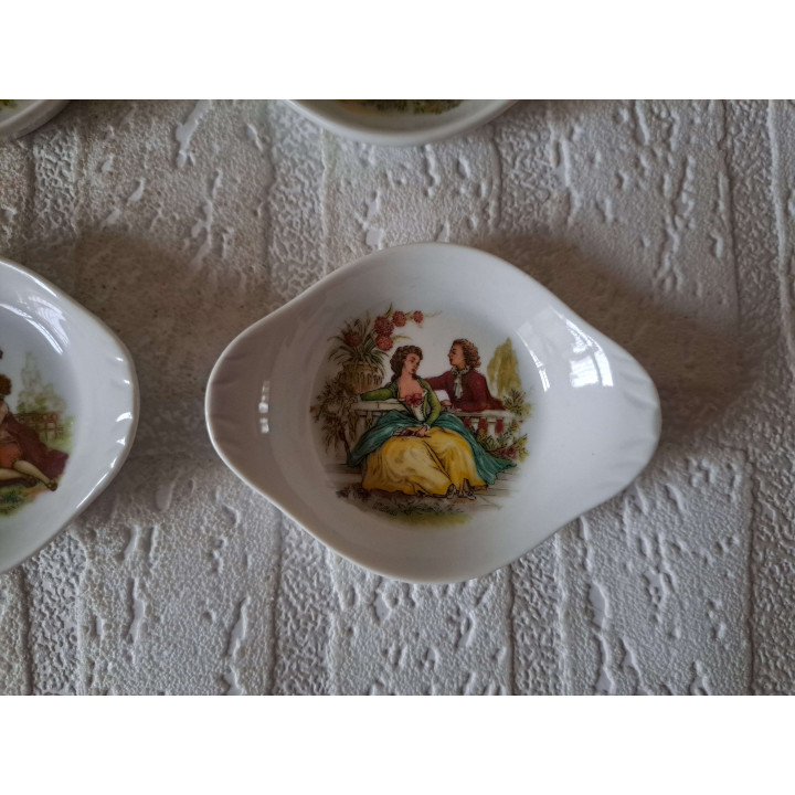 Amuseschaal met Romantisch tafereel, porselein 9x7x2cm - handgemaakt