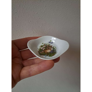 Amuseschaal met konijn en bloemen, porselein 9x7x2cm