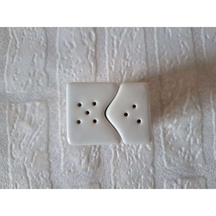 Chihuahua hond, peper en zoutstel, porselein 5x4x7cm - peper en zoutstellen