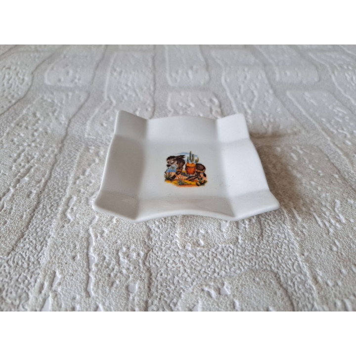 Amuse schaaltje met Ezel met mand, porselein 8x8x1.5cm - handgemaakt