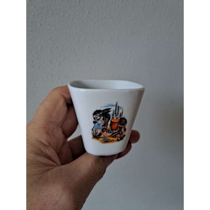 Bloempotje met Ezel met mand, porselein 6x6x6cm - handgemaakt