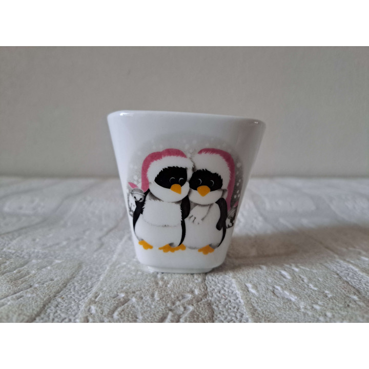 Bloempotje met Piguins met muts, porselein 6x6x6cm - handgemaakt