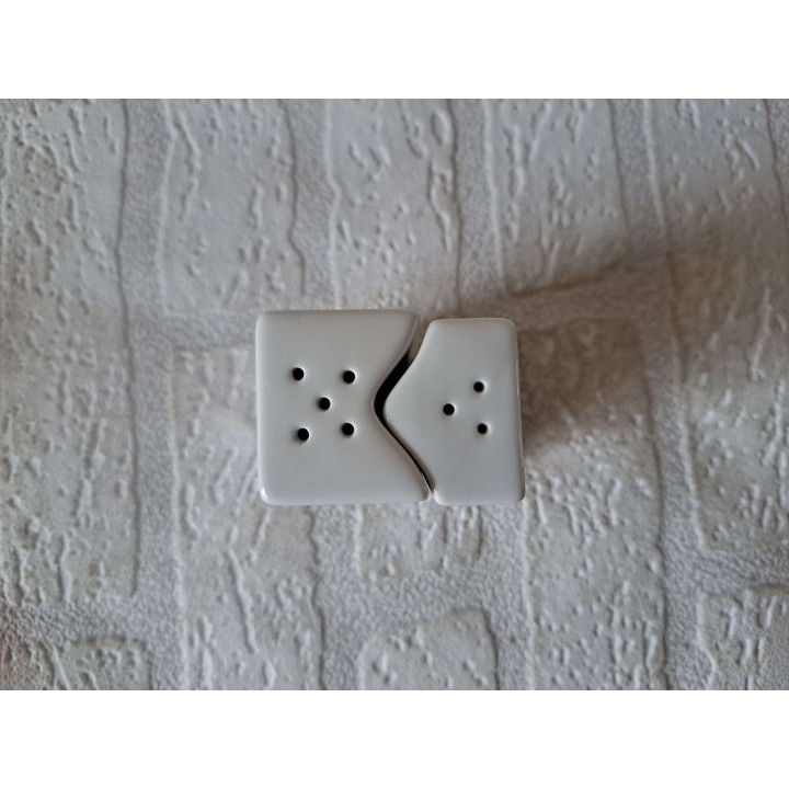 Rozen bloemen, peper en zoutstel, porselein 5x4x7cm - peper en zoutstellen