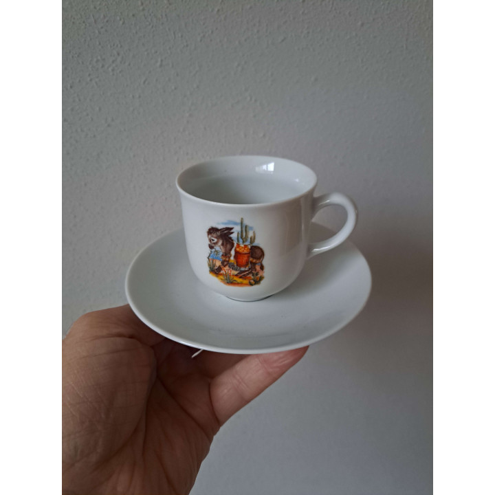 Kop en schotel Ezel met mand porselein D13.5x7.5cm - handgemaakt