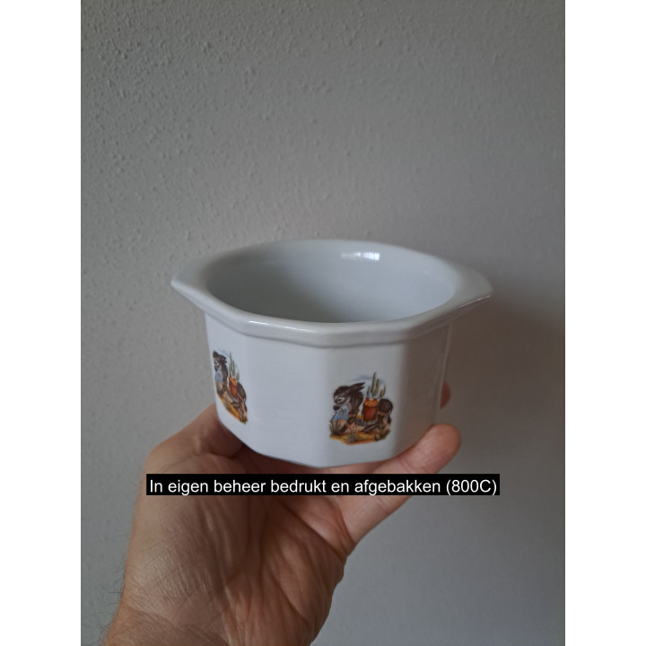 Schaal met Ezel met mand porselein D12xH7cm