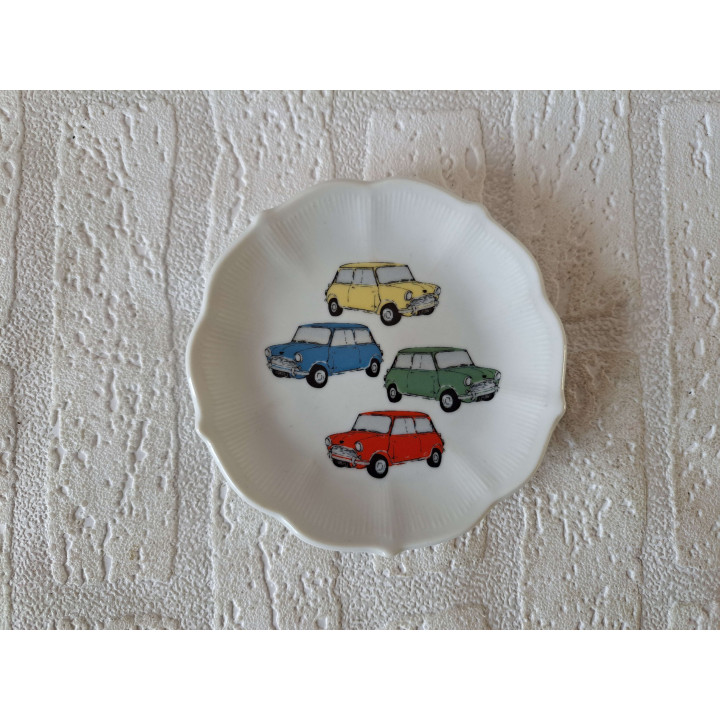 Schaaltje met Mini Cooper 1956, porselein D12xH1.5cm - handgemaakt