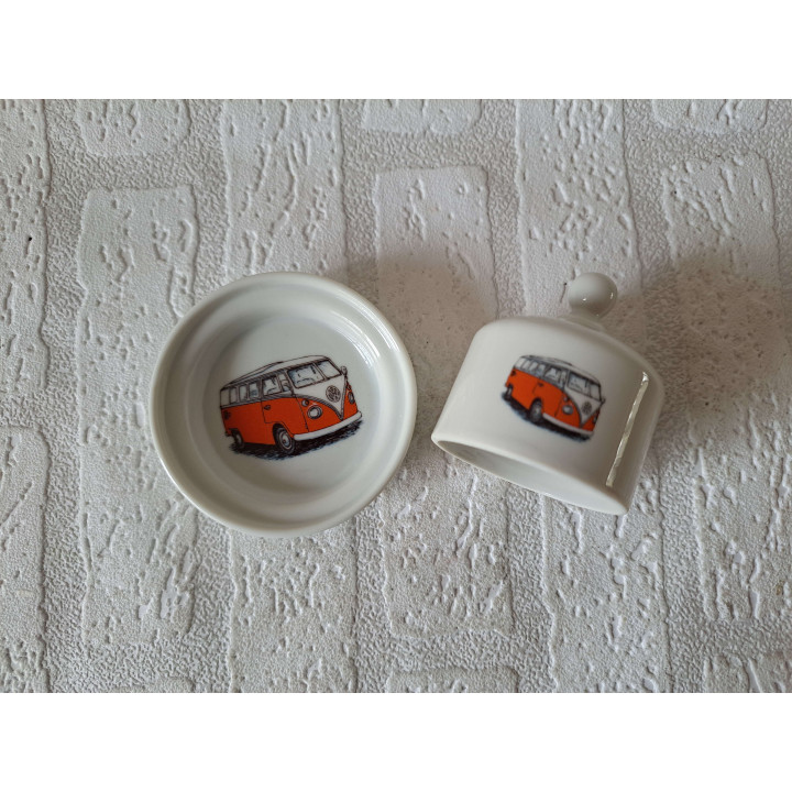 Botervlootje met oranje Volkswagen bus, porselein D8.5xH7cm - handgemaakt