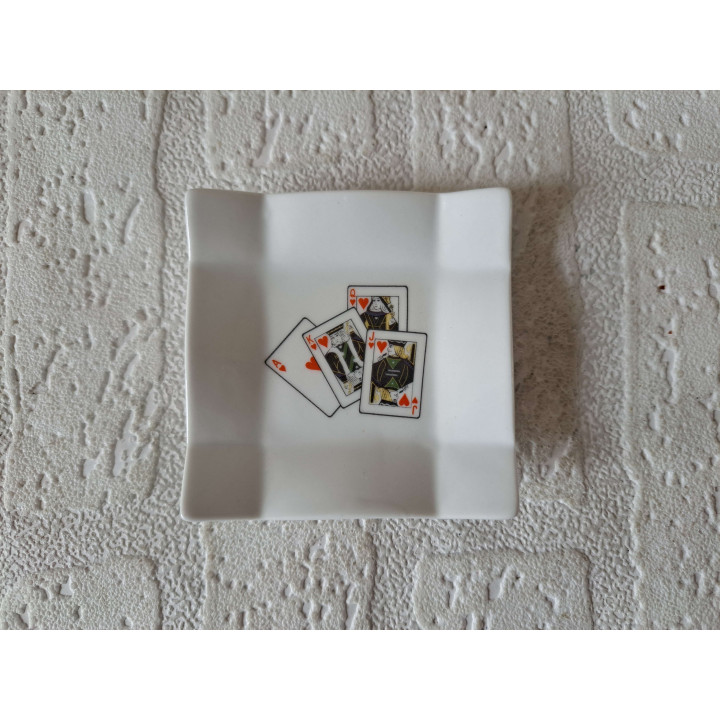 Amuse schaaltje van porselein met speelkaarten 8x8x1.5cm - handgemaakt
