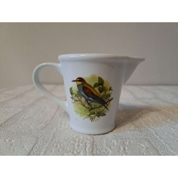 Maatbeker 200ml met bijeneter vogel, porselein 13x7.5x8.5cm - handgemaakt