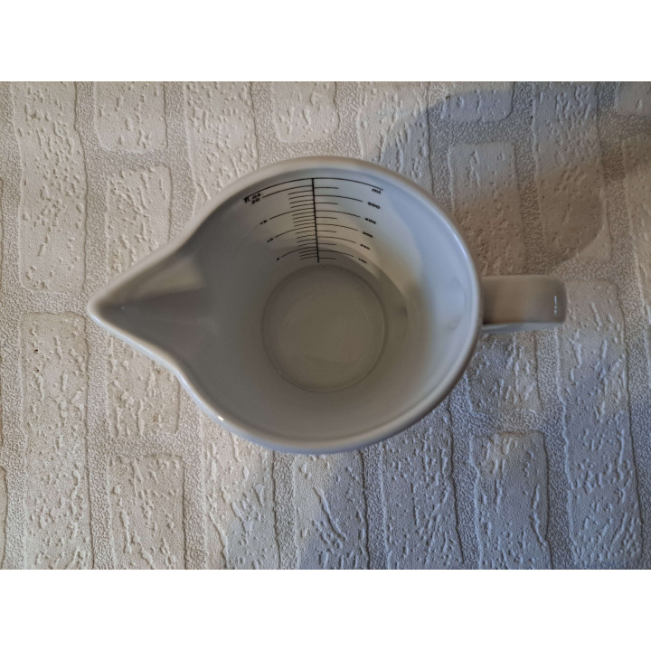 Maatbeker 600ml met konijnen, porselein 18.5x10.5x12.5cm - handgemaakt