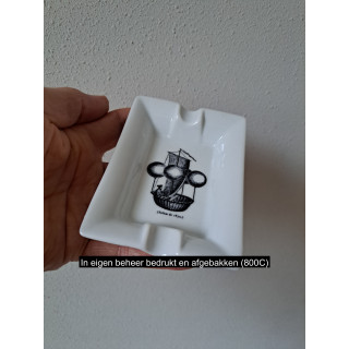 Asbak met Luchtschip uit 1670 , porselein 12x8.5x2.5cm