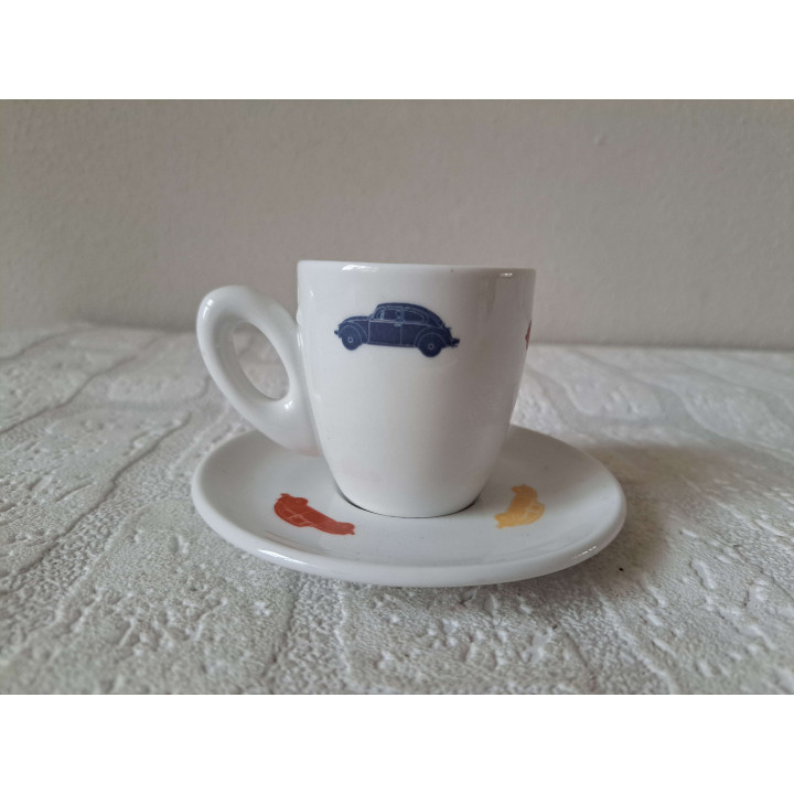 Kop en schotel met Volkswagen kevers, porselein D11.5x6.5cm - handgemaakt