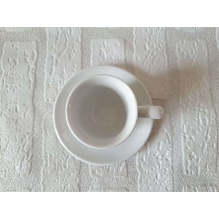 Kop en schotel met Volkswagen kevers, porselein D11.5x6.5cm - handgemaakt