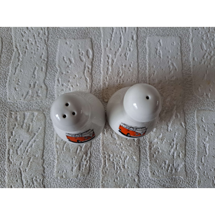 Volkswagen bus peper en zoutstel porselein D5.5xH8cm oe - peper en zoutstellen