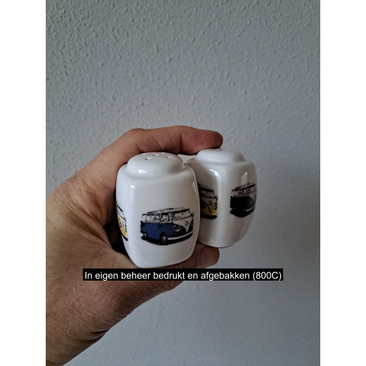 Volkswagen bussen peper en zoutstel, porselein 3.5x3.5x5.5cm